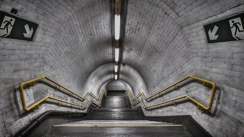 'Going Down, Essex Road Station' by Dave Dixon LRPS