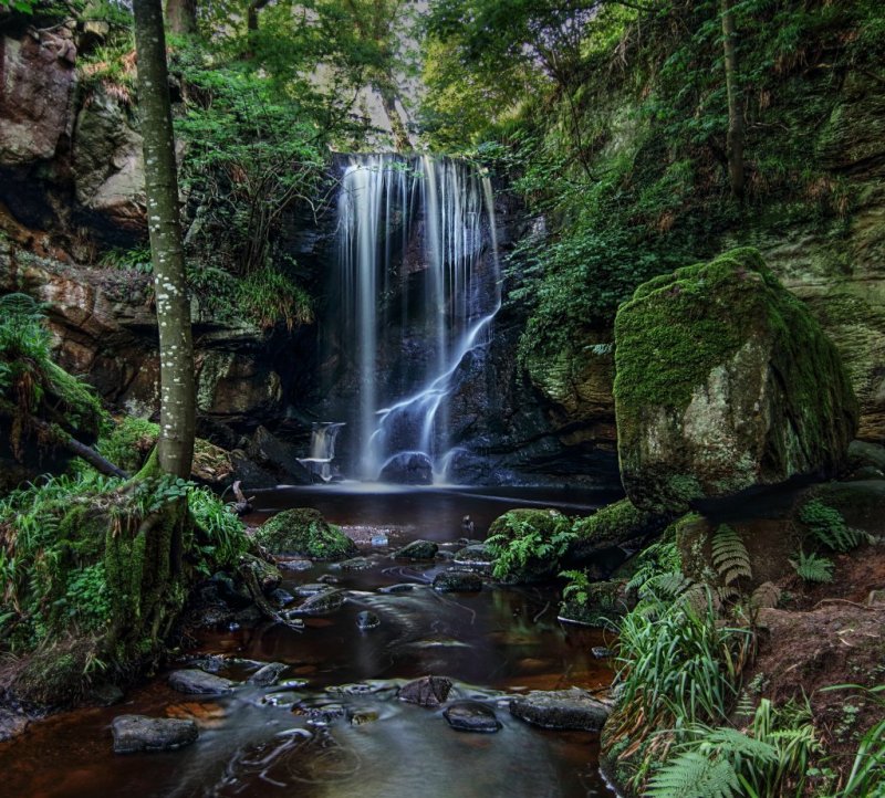 'Roughting Linn' by Dave Dixon LRPS